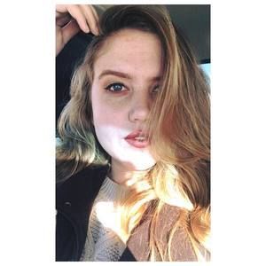 Meet your Posher, Caitlyn